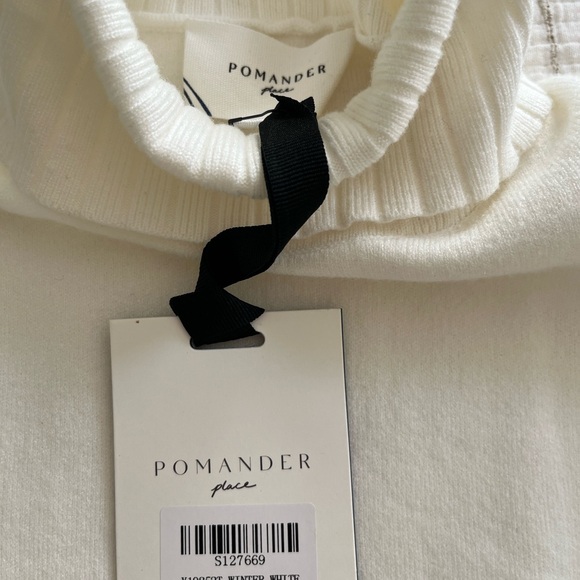 NWT Tuckernuck Pomander Place Vivianne Winter White Dress Size S - Picture 10 of 10